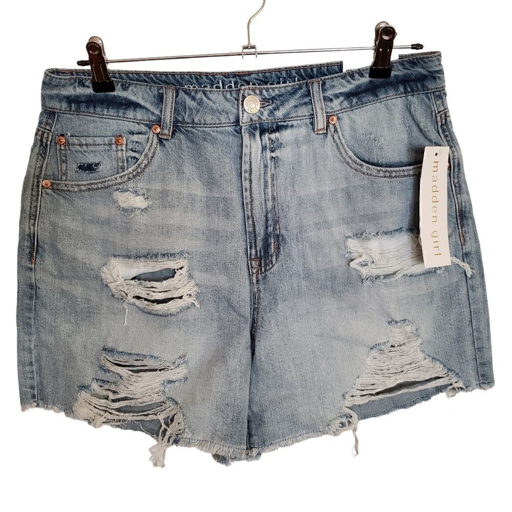 Madden Girl Destroyed Denim Beeker Boyfriend Lightwash Cut Off Shorts Size 30